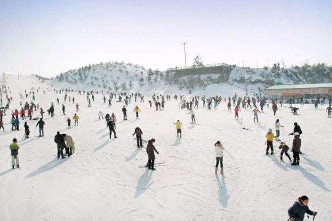 浙江人工滑雪場(chǎng)